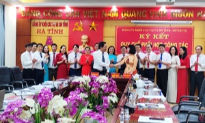Đảng ủy Khối Các cơ quan và doanh nghiệp tỉnh Hà Tĩnh và Sở Nội vụ ký quy chế phối hợp tăng cường công tác xây dựng Đảng